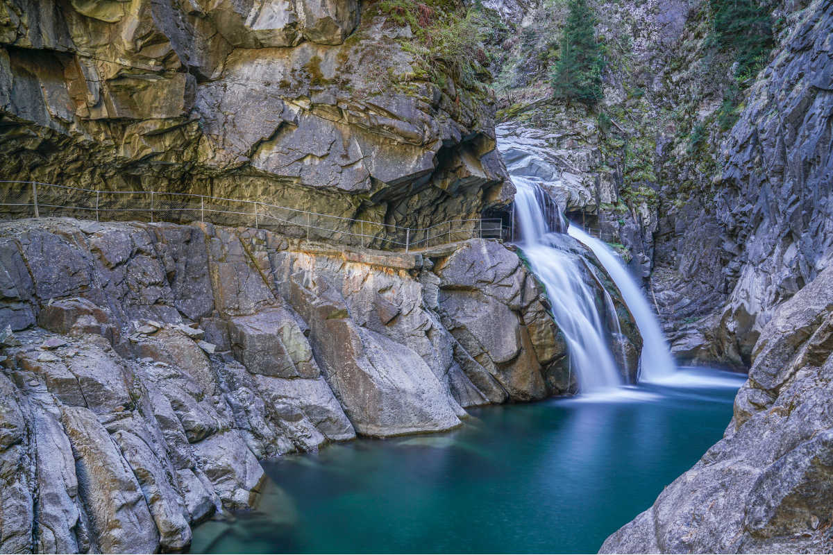 Wasserfall/ Schlucht